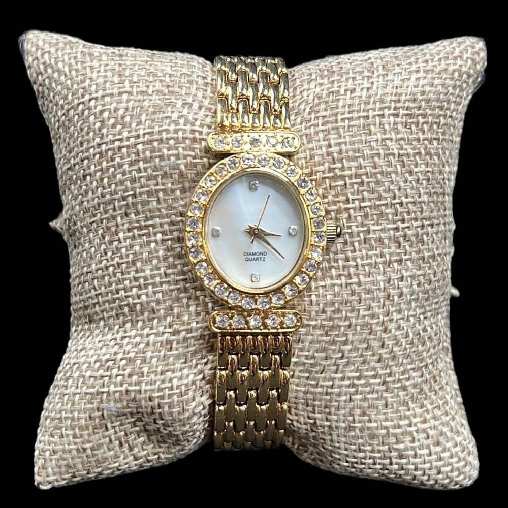 Women’s Watch Gold Tone Metal Diamond Quartz Oval Face Woven Band-Needs Battery
